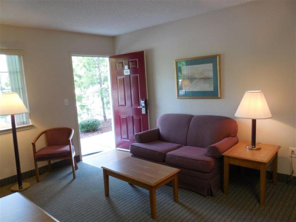Affordable Suites Rocky Mount Room photo